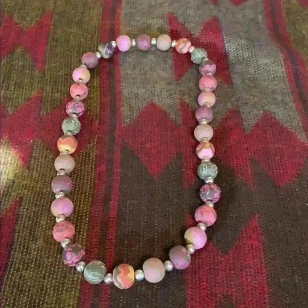 Women’s necklace
